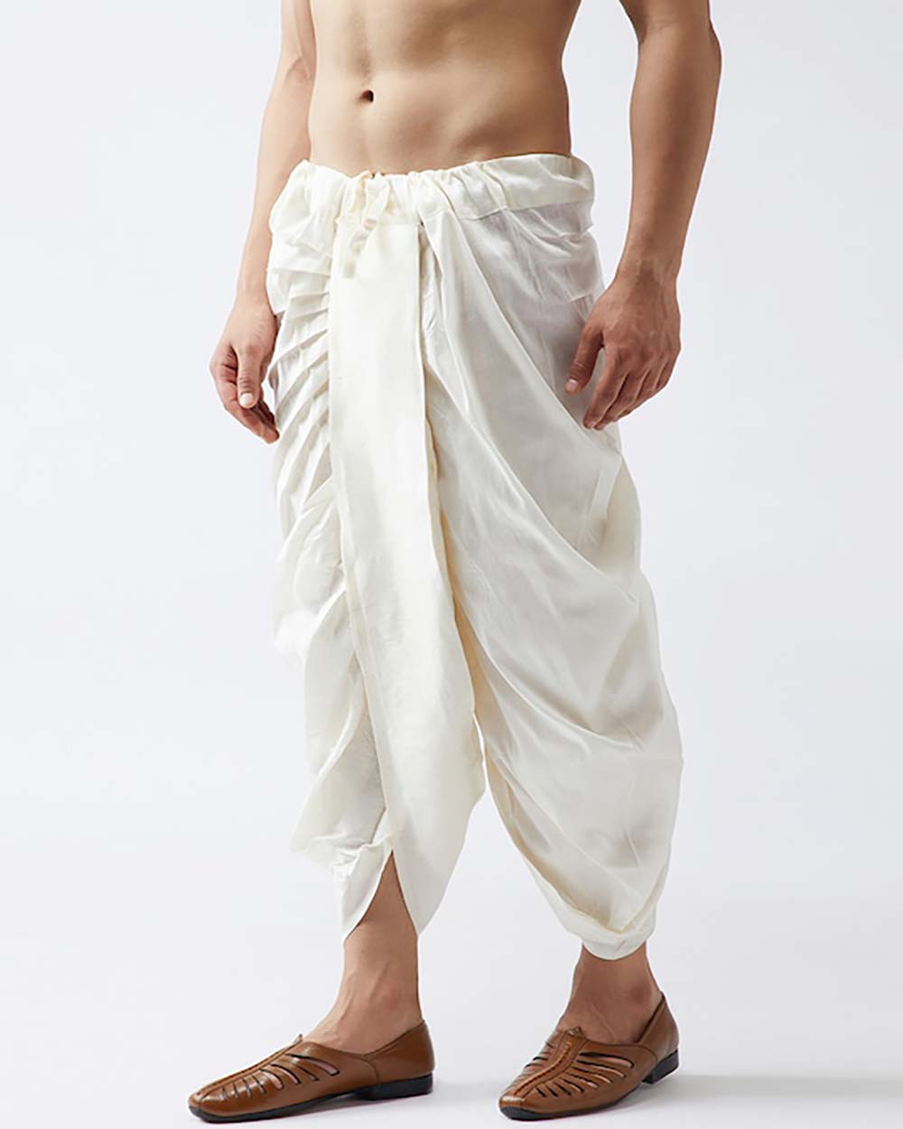 SOJANYA Men Off-White Solid Dhoti