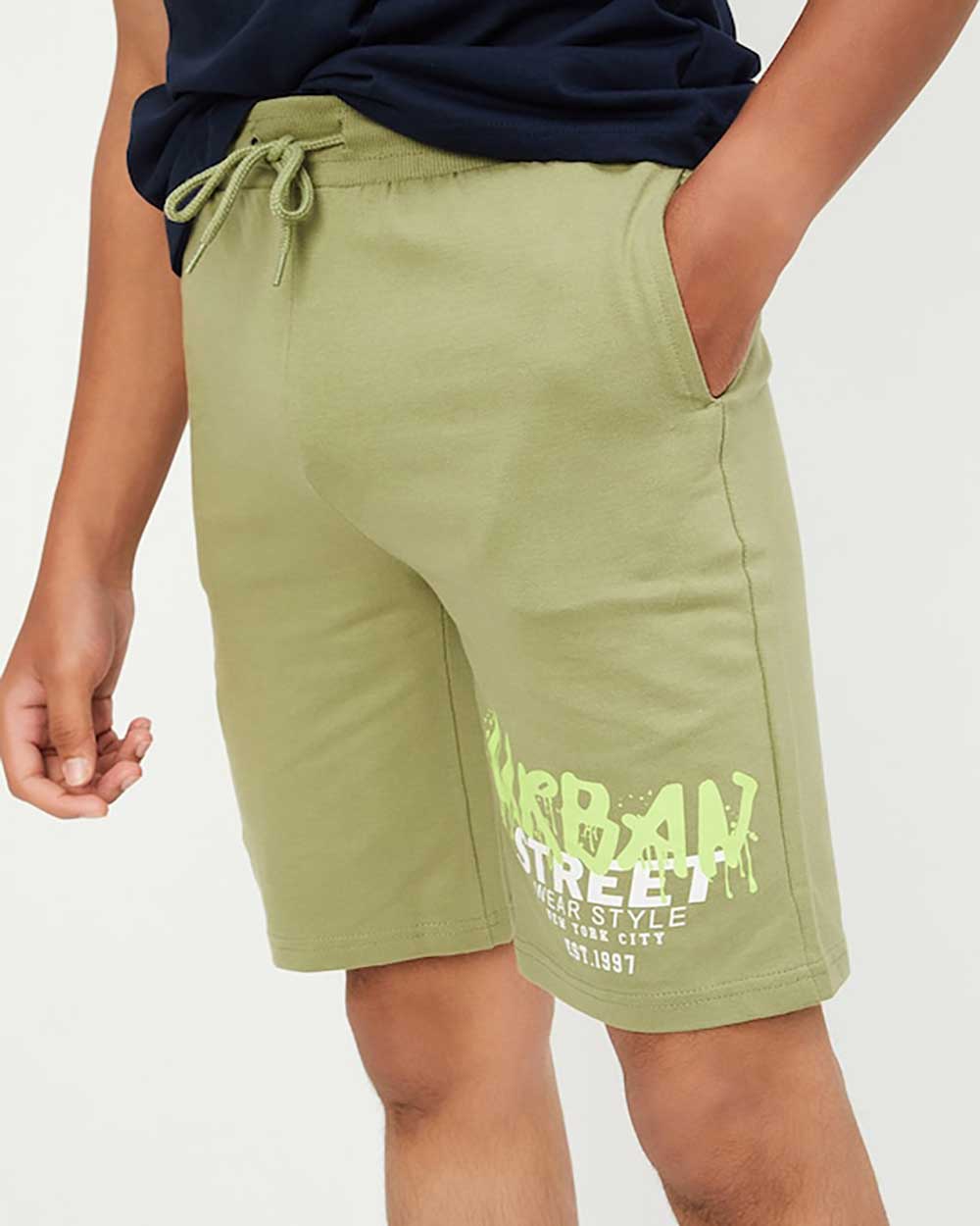 Max Boys Mid-Rise Cotton Regular Shorts